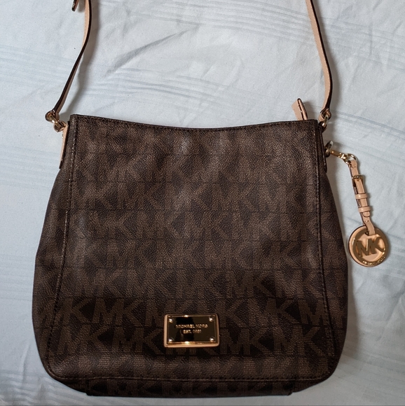 Michael Kors Jet Set Large Travel Logo Messenger Bag, Brown - Picture 2 of 10